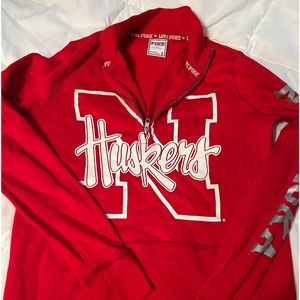 Women’s Husker sweatshirt.